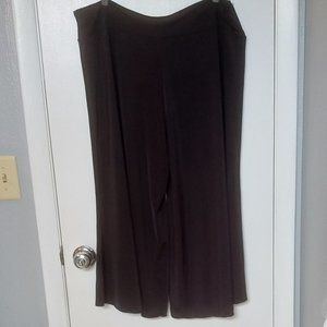 VISUAL  F/X WOMEN'S BLACK  FLARED LEG SLACKS SIZE 2X 96% polyester 4% spandex
